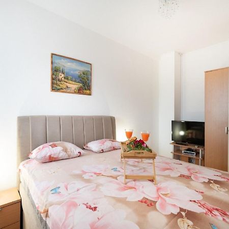 Apartments Milic - One Bedroom Apartment With Sea View And Terrace Gornji Karin Exteriér fotografie